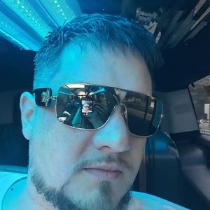 Meet your Posher, Gregory